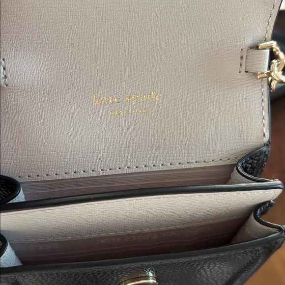 NWOT Kate Spade Black Pebbled Leather Crossbody Phone Bag with Gold Chain - Picture 8 of 13